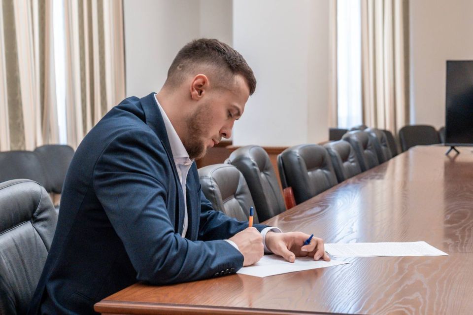 Наталья Никонорова: Сегодня состоялась встреча с Макаровым Кириллом, с недавнего времени, вице-премьером Республики Наталья Никонорова: Сегодня состоялась встреча с Макаровым Кириллом, с недавнего времени, вице-премьером Республики