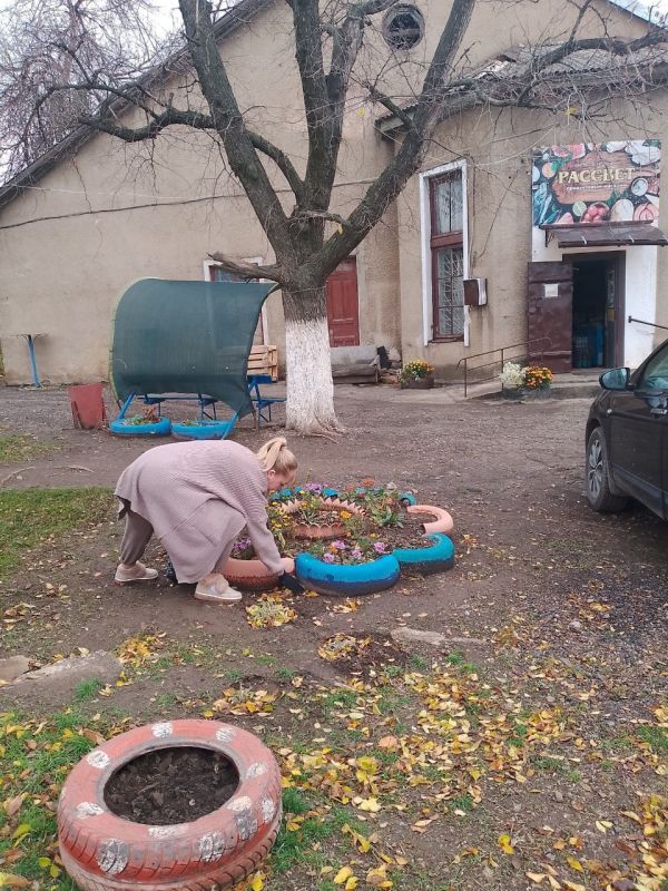 Игорь Мартынов: Предприниматели городского округа Енакиево приняли участие в общегородском субботнике Игорь Мартынов: Предприниматели городского округа Енакиево приняли участие в общегородском субботнике
