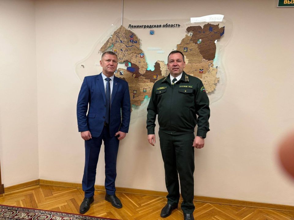 В ходе рабочего визита в Ленинградскую область встретился с Председателем Комитета по природным ресурсам Ленинградской области Федором Стуловым В ходе рабочего визита в Ленинградскую область встретился с Председателем Комитета по природным ресурсам Ленинградской области Федором Стуловым