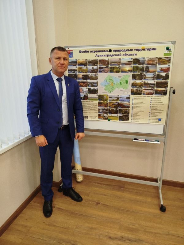В ходе рабочего визита в Ленинградскую область встретился с Председателем Комитета по природным ресурсам Ленинградской области Федором Стуловым В ходе рабочего визита в Ленинградскую область встретился с Председателем Комитета по природным ресурсам Ленинградской области Федором Стуловым
