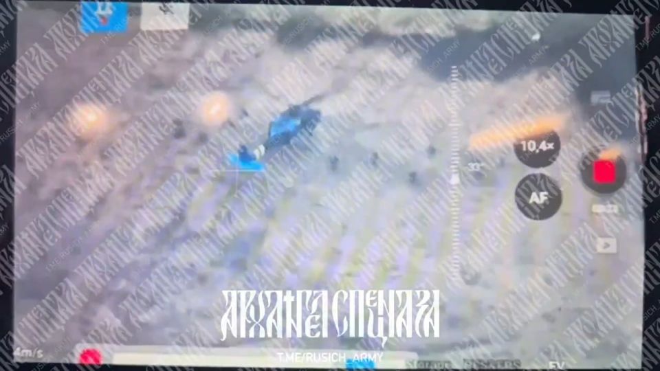 Не многие сейчас вспомнят, но недавняя высадка ГУР Украины с вертолетов UH-60A Black Hawk под Покровском очень сильно напоминает "мартовский рейд" 2024 года в село Козинка Белгородской области Не многие сейчас вспомнят, но недавняя высадка ГУР Украины с вертолетов UH-60A Black Hawk под Покровском очень сильно напоминает "мартовский рейд" 2024 года в село Козинка Белгородской области