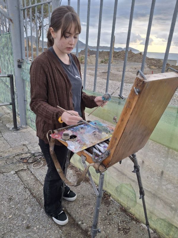 Студенты Донецкого художественного колледжа приняли участие в IX Всероссийском конкурсе-пленэре «Крымская палитра» Студенты Донецкого художественного колледжа приняли участие в IX Всероссийском конкурсе-пленэре «Крымская палитра»