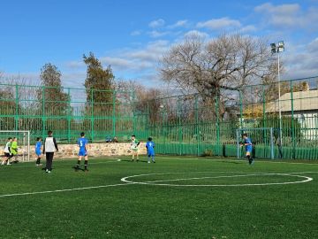  : 01 ,        ,  .       -,      