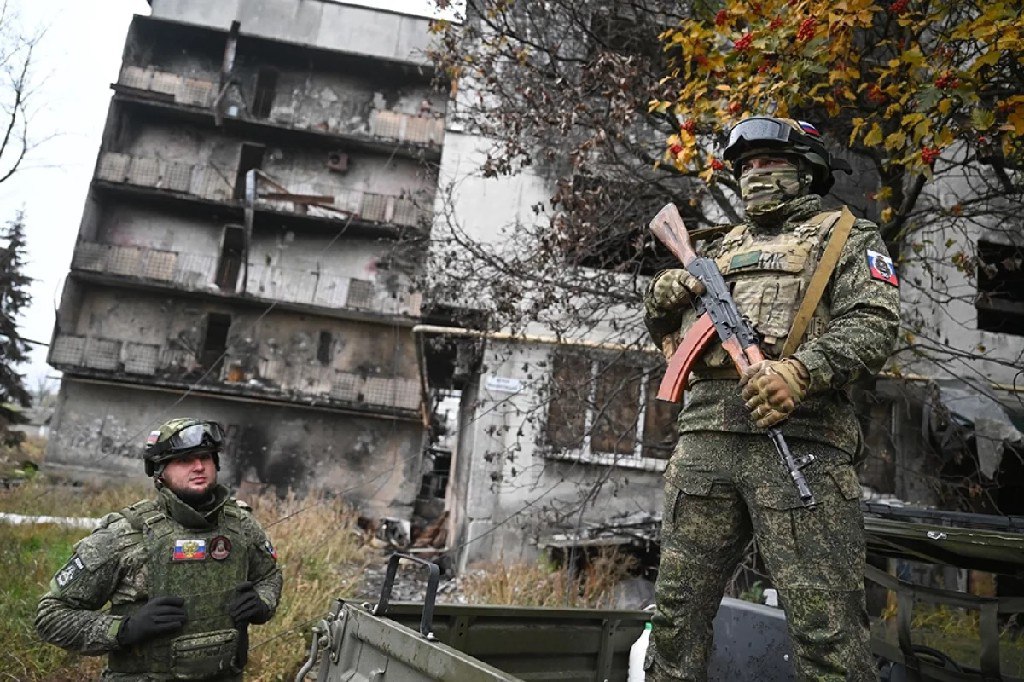 Дерзкие и крутые. Прием «выбил дверь, бросил гранату» сработал в Северске
