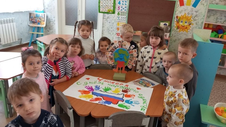 «Мы едины — в этом наша сила!»: дошкольные учреждения Ясиноватского муниципального округа отметили День народного единства «Мы едины — в этом наша сила!»: дошкольные учреждения Ясиноватского муниципального округа отметили День народного единства