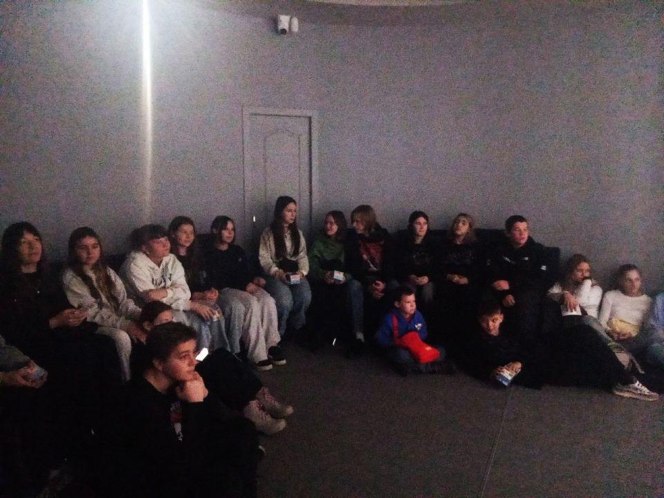Школьники Ждановки посетили Донецкий краеведческий музей Школьники Ждановки посетили Донецкий краеведческий музей