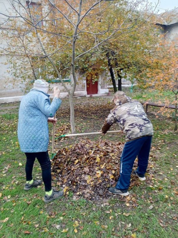 Игорь Мартынов: Производственные участки Енакиевского филиала по управлению МКД ДНР приняли участие в общегородском субботнике Игорь Мартынов: Производственные участки Енакиевского филиала по управлению МКД ДНР приняли участие в общегородском субботнике