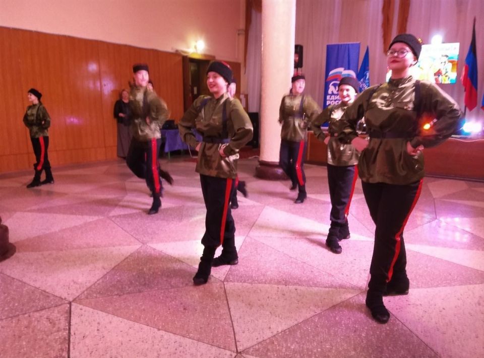 Сегодня, 1 ноября в рамках партийного проекта «Историческая память» Всероссийской политической партии «Единая Россия» в МБУ «ДК им. К.И. Поченкова» прошла концертная программа «Россия – это мы!», посвящённая празднованию Дня... Сегодня, 1 ноября в рамках партийного проекта «Историческая память» Всероссийской политической партии «Единая Россия» в МБУ «ДК им. К.И. Поченкова» прошла концертная программа «Россия – это мы!», посвящённая празднованию Дня...