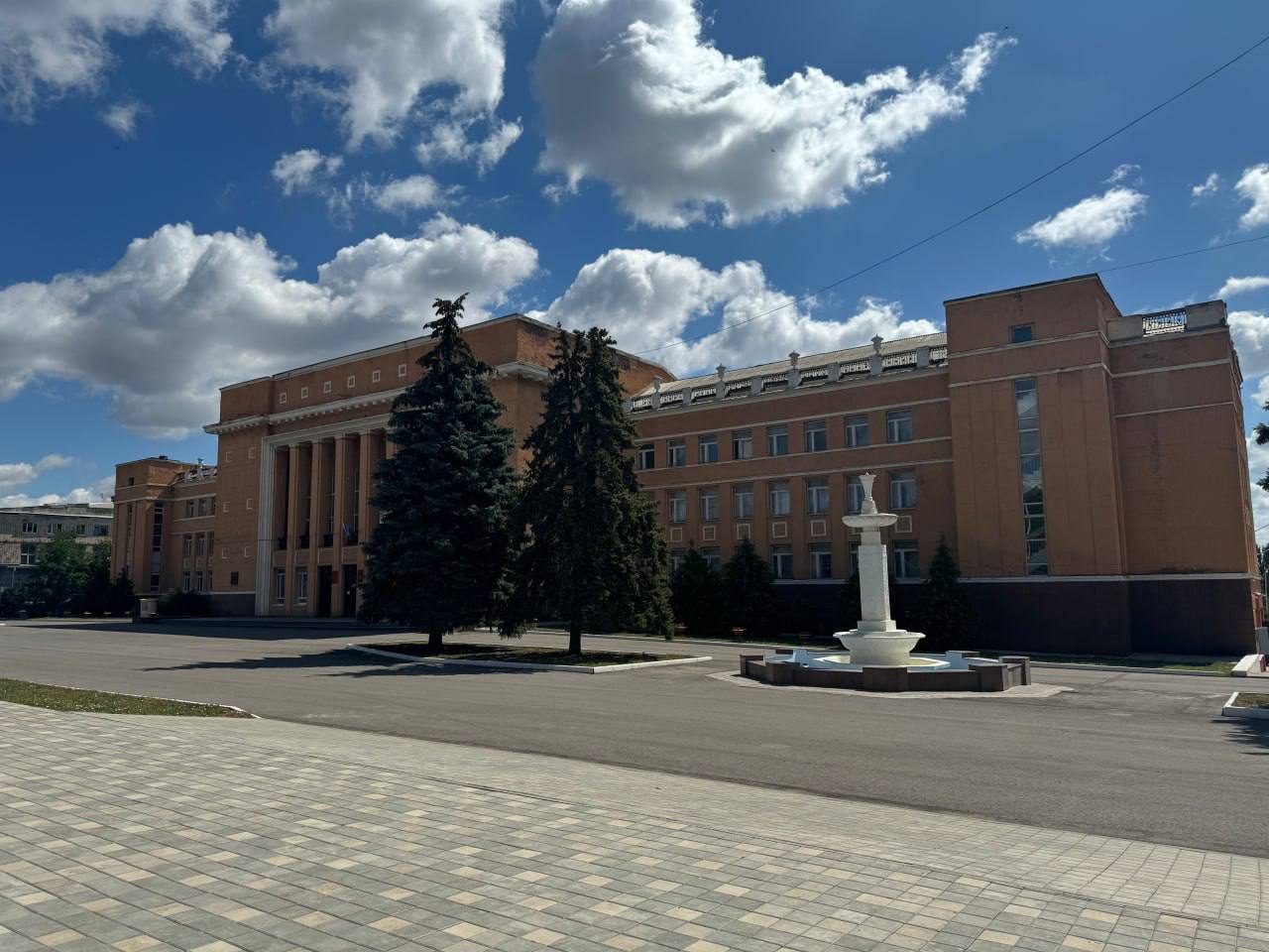 Александр Малькевич: Стаханов: город подвига и памяти Александр Малькевич: Стаханов: город подвига и памяти