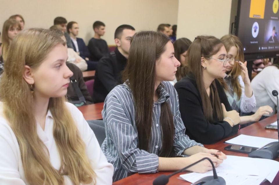 Екатерина Мартьянова и Виктория Романюк в качестве жюри оценили молодёжные бизнес-проекты Екатерина Мартьянова и Виктория Романюк в качестве жюри оценили молодёжные бизнес-проекты