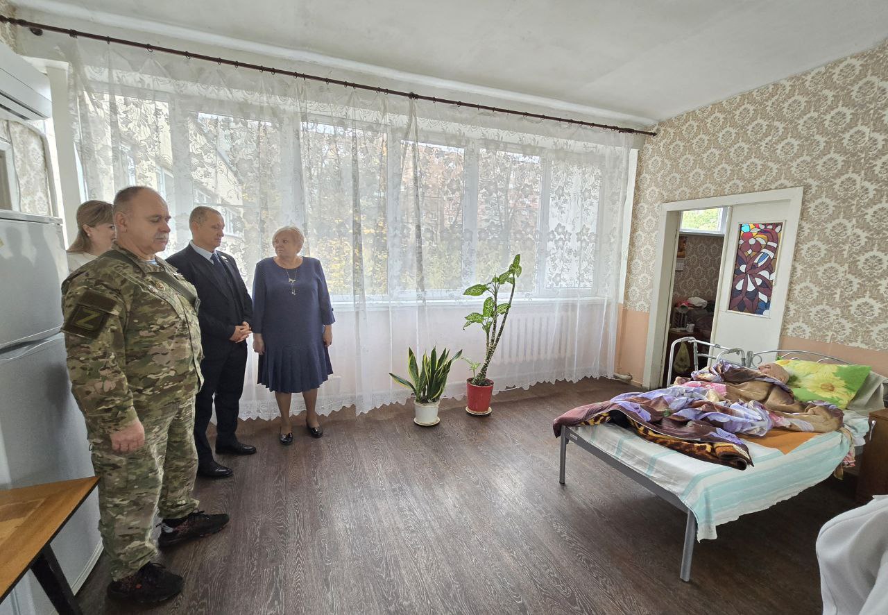 Дмитрий Огилец: В рамках работы Комитета и  выполнения поручения Главы Донецкой Народной Республики Дениса Владимировича Пушилина по мониторингу хода отопительного сезона, посетил сегодня Комплексный центр социального... Дмитрий Огилец: В рамках работы Комитета и  выполнения поручения Главы Донецкой Народной Республики Дениса Владимировича Пушилина по мониторингу хода отопительного сезона, посетил сегодня Комплексный центр социального...