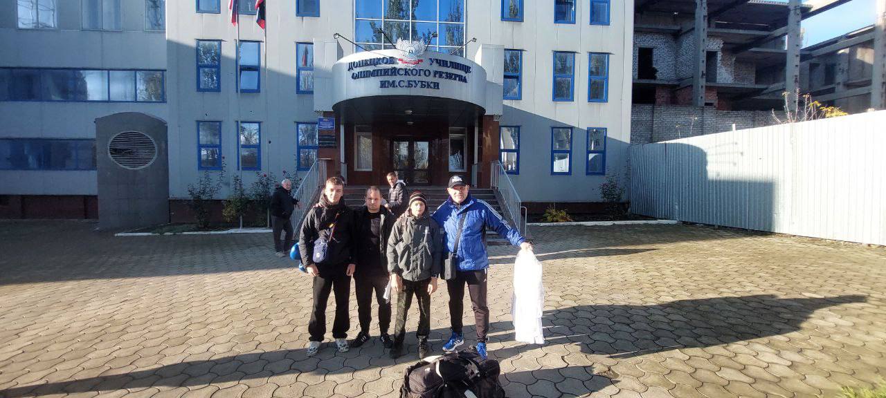 3 дня с 30 октября по 1 ноября в зале Донецкого Училища Олимпийского резерва им. Сергея Назаровича Бубки проходили Республиканские соревнования по боксу памяти ЗТ УССР Л.Л. Казаряна среди юношей и девушек 2010-1011 годов...