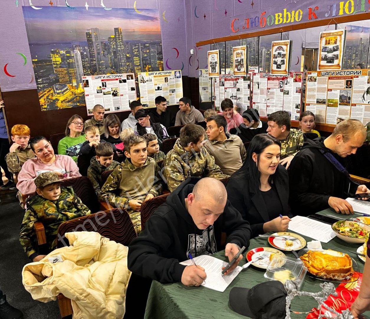 Сегодня в Клубе посёлка Широкий состоялся праздник урожая с традиционным конкурсом «День вареника» для жителей посёлка, участников СВО, ветеранов и инвалидов Сегодня в Клубе посёлка Широкий состоялся праздник урожая с традиционным конкурсом «День вареника» для жителей посёлка, участников СВО, ветеранов и инвалидов