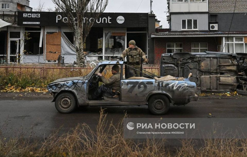 На улицах Селидово в ДНР.. Военный Осведомитель На улицах Селидово в ДНР.. Военный Осведомитель