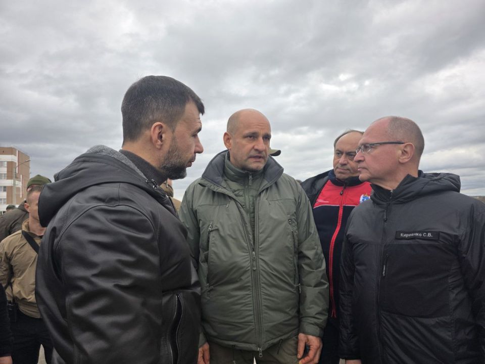 Артём Жога: В Волновахе на Донбассе создан памятник моему сыну, Герою России и Герою ДНР, командиру батальона "Спарта" Владимиру Жога Артём Жога: В Волновахе на Донбассе создан памятник моему сыну, Герою России и Герою ДНР, командиру батальона "Спарта" Владимиру Жога