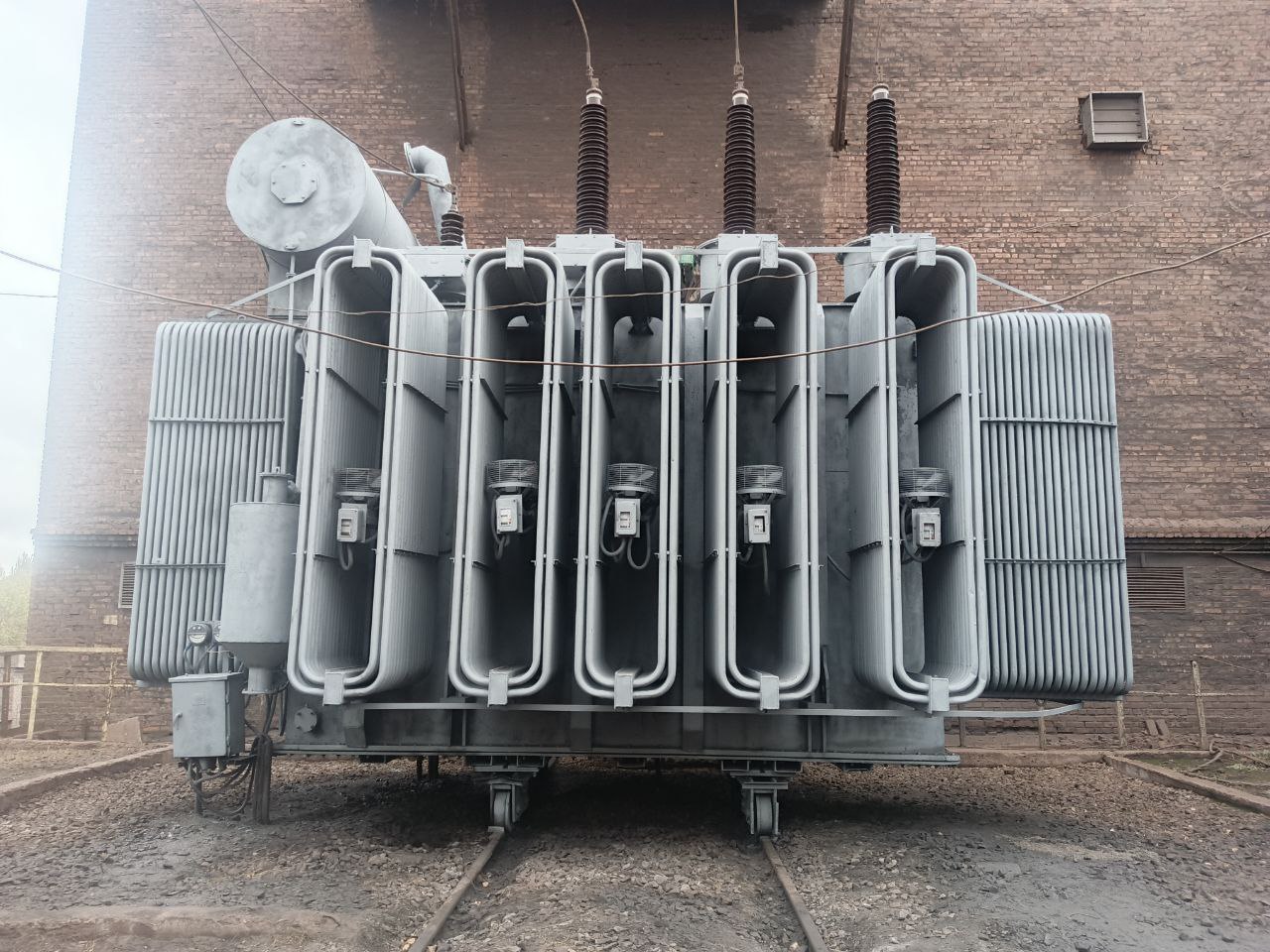 На ЕМЗ досрочно завершен капитальный ремонт силовых трансформаторов