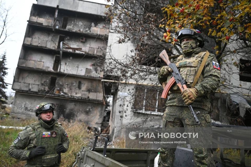 На улицах Селидово в ДНР.. Военный Осведомитель На улицах Селидово в ДНР.. Военный Осведомитель