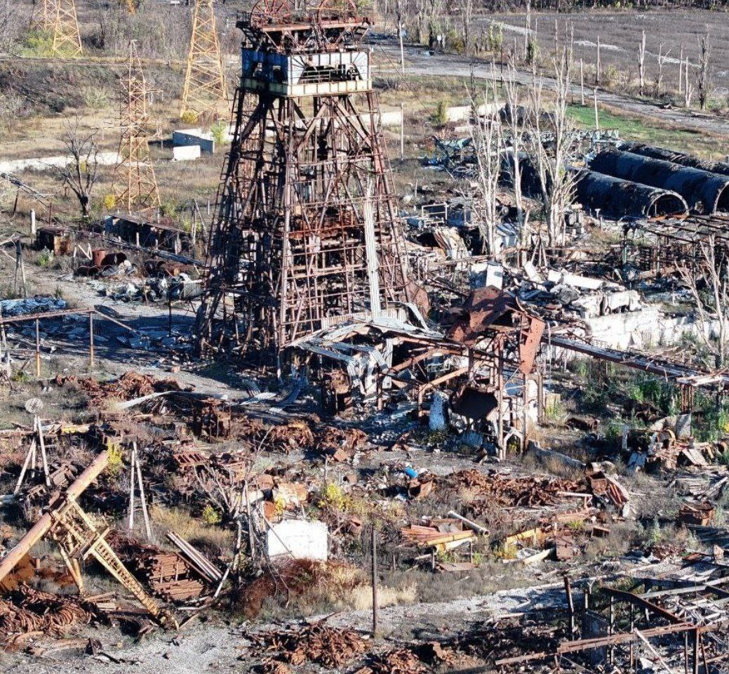 Так сейчас выглядит шахта «Покровская»: стратегический объект в боях за Покровск!