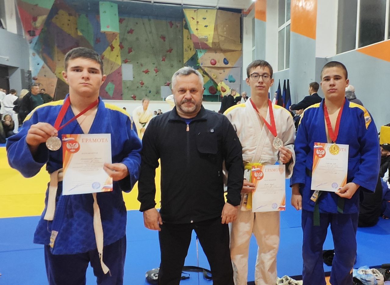 Вчера, 1 ноября, в Макеевке прошло спортивное мероприятие Вчера, 1 ноября, в Макеевке прошло спортивное мероприятие