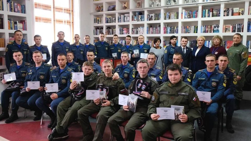 Юлия Крюкова приняла участие в круглом столе «Единство во имя будущего» Юлия Крюкова приняла участие в круглом столе «Единство во имя будущего»