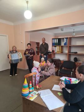 Единоросс, депутат Амвросиевского муниципального совета Ольга Чернявская провела встречу с сотрудников Центра психологической службы