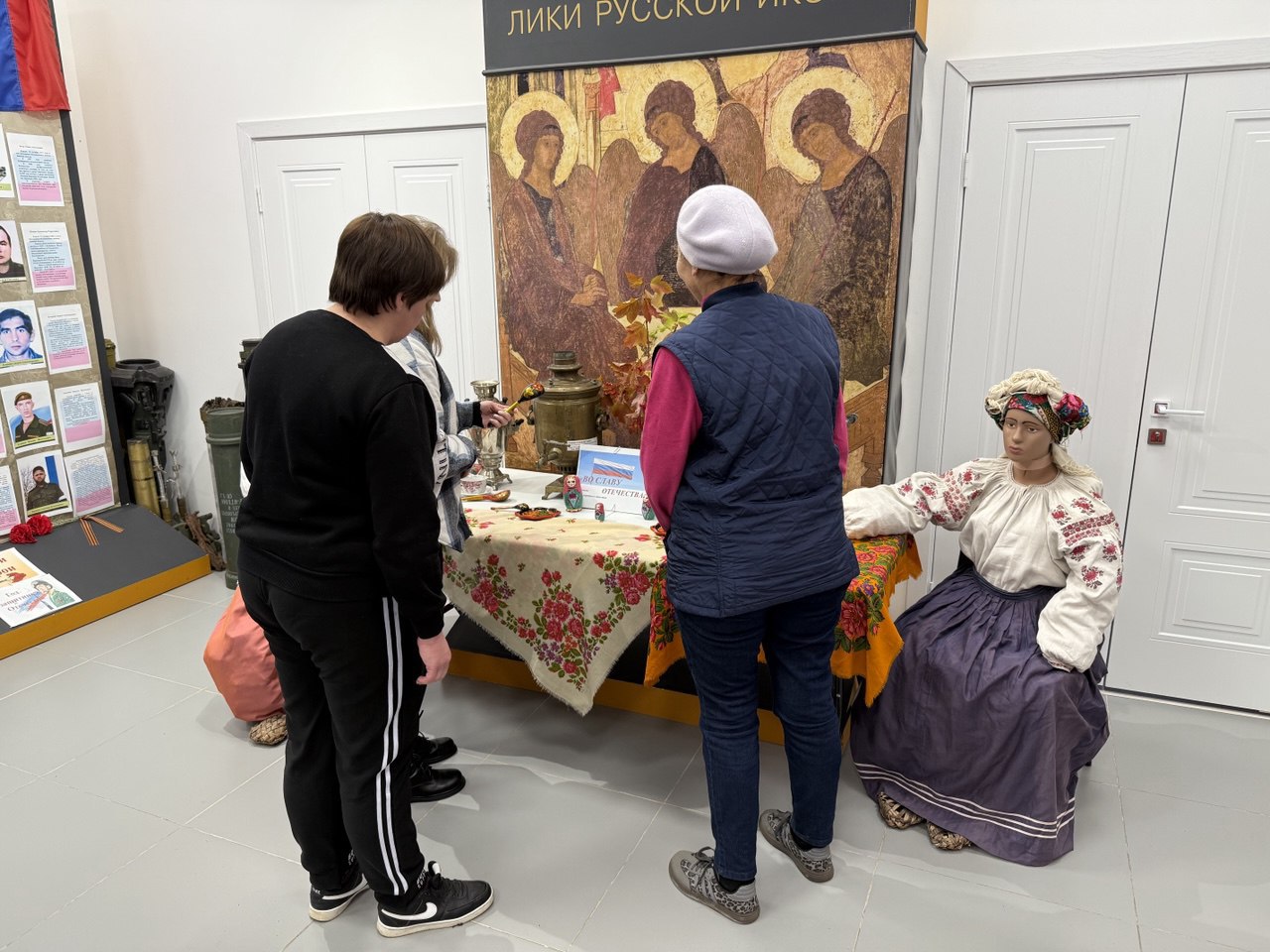 01.11.2025 г. в Волновахском окружном историко-краеведческом музее прошел видеочас посвященный «Дню Народного Единства», а также была открыта уникальная тематическая выставка «Во славу Отечества», с экспонатами старинных... 01.11.2025 г. в Волновахском окружном историко-краеведческом музее прошел видеочас посвященный «Дню Народного Единства», а также была открыта уникальная тематическая выставка «Во славу Отечества», с экспонатами старинных...