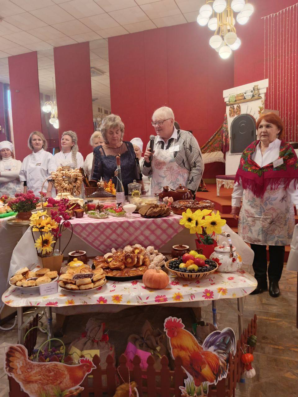 Денис Зубов: Фестиваль народной кухни. В рамках проведения мероприятий ко Дню Народного Единства в городском округе Иловайск состоялся фестиваль народной кухни, который прошел в Доме науки и техники Денис Зубов: Фестиваль народной кухни. В рамках проведения мероприятий ко Дню Народного Единства в городском округе Иловайск состоялся фестиваль народной кухни, который прошел в Доме науки и техники