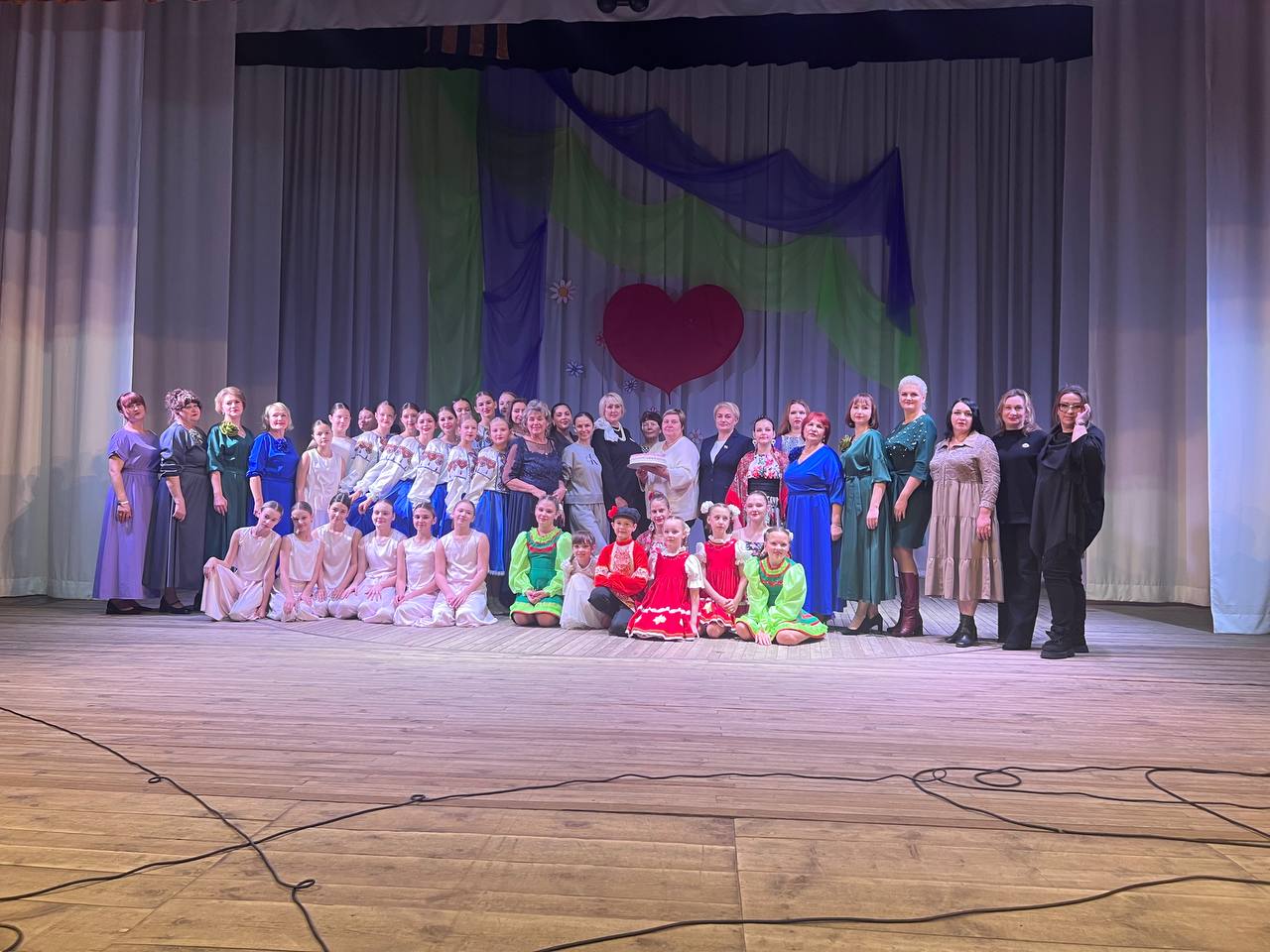 Женский клуб «СчастливаЯ» отметил первый юбилей Женский клуб «СчастливаЯ» отметил первый юбилей