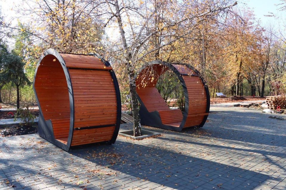 Парк «Энергетиков» в Донецке ремонтируют без выходных: обновят к Новому году Парк «Энергетиков» в Донецке ремонтируют без выходных: обновят к Новому году