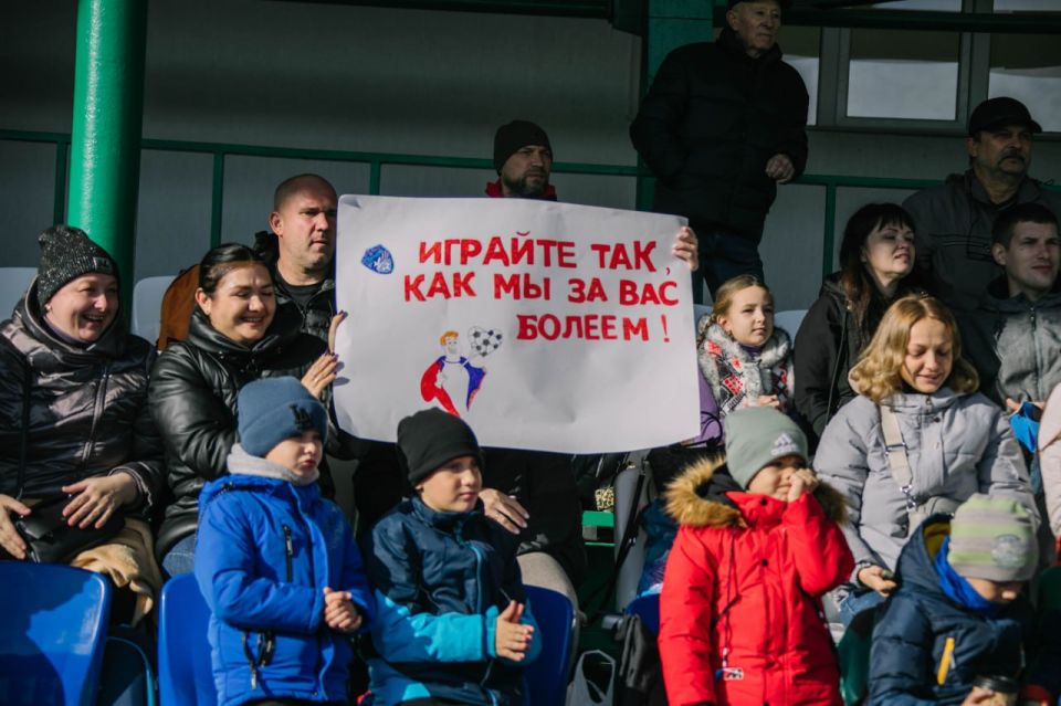 Антон Кольцов: Добрые традиции остаются неизменными - в День народного единства провели футбольный товарищеский матч между сборными командами ветеранов Санкт-Петербурга и Мариуполя Антон Кольцов: Добрые традиции остаются неизменными - в День народного единства провели футбольный товарищеский матч между сборными командами ветеранов Санкт-Петербурга и Мариуполя