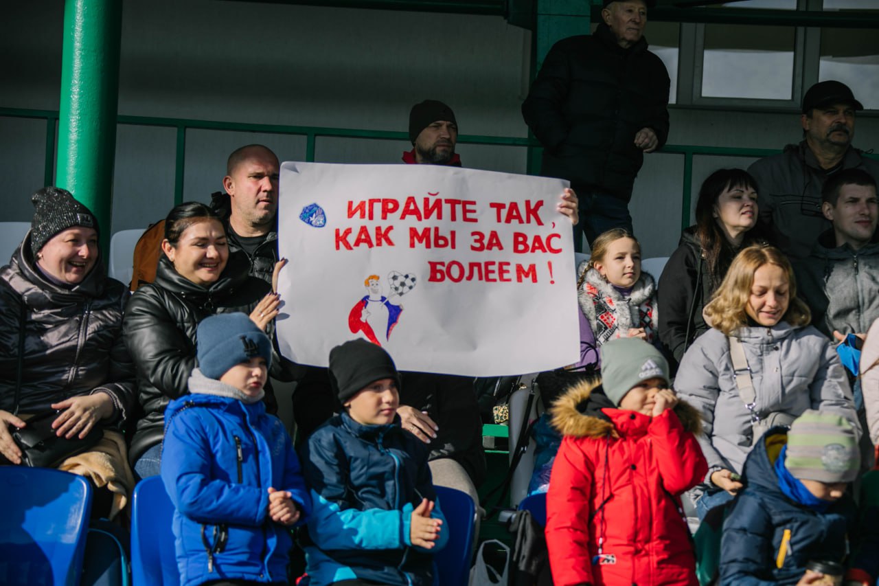 Антон Кольцов: Добрые традиции остаются неизменными - в День народного единства провели футбольный товарищеский матч между сборными командами ветеранов Санкт-Петербурга и Мариуполя Антон Кольцов: Добрые традиции остаются неизменными - в День народного единства провели футбольный товарищеский матч между сборными командами ветеранов Санкт-Петербурга и Мариуполя