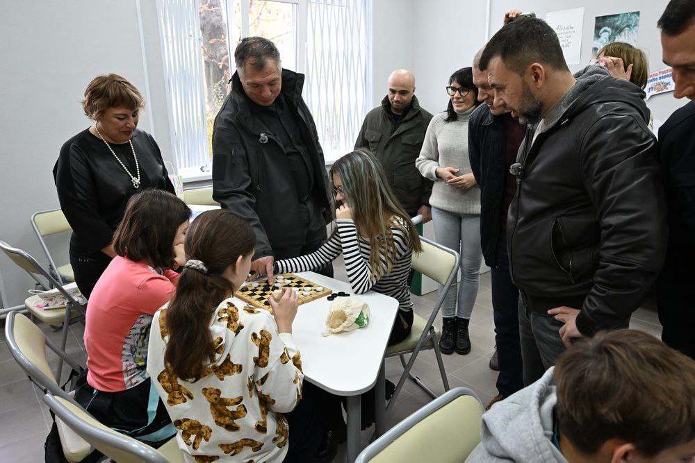 Программа социально-экономического развития Донецкой Народной Республики в целом выполняется Программа социально-экономического развития Донецкой Народной Республики в целом выполняется