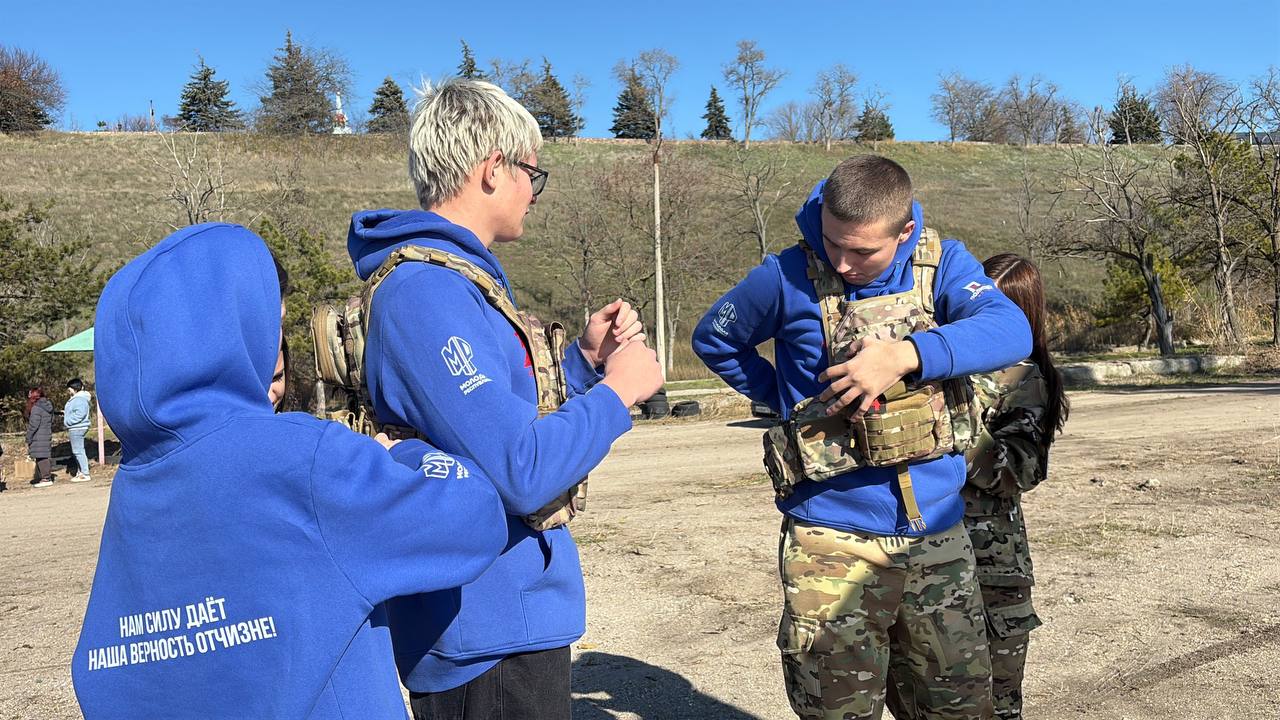 Наталья Великодная: В рамках Всероссийской акции «Россия — семья семей» молодёжь Тельманово приняла активное участие в военно-патриотических соревнованиях, посвящённых Дню народного единства, которые проходили в городе... Наталья Великодная: В рамках Всероссийской акции «Россия — семья семей» молодёжь Тельманово приняла активное участие в военно-патриотических соревнованиях, посвящённых Дню народного единства, которые проходили в городе...