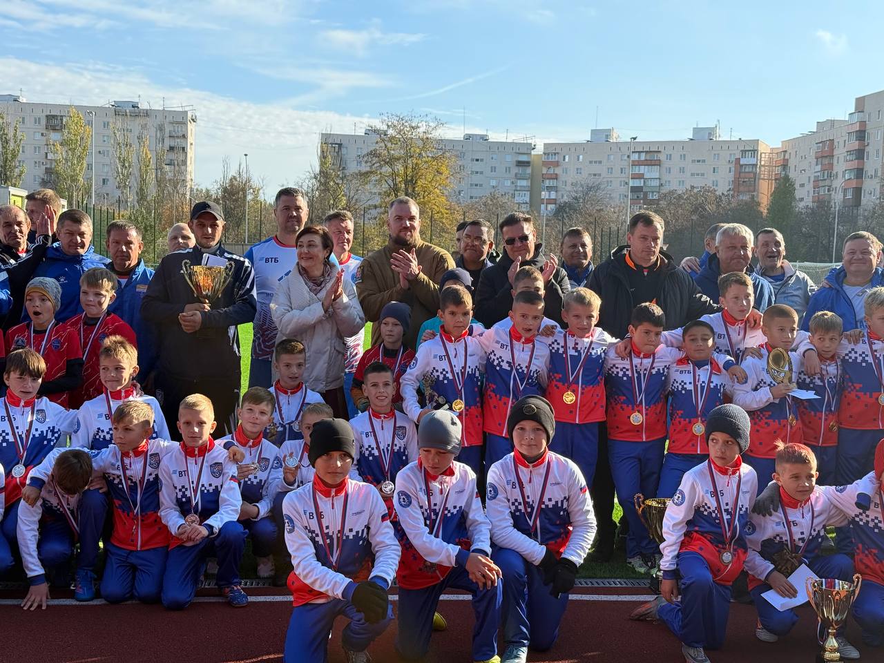 В Мариуполе состоялась товарищеская встреча сборных команд по футболу городов-побратимов Санкт-Петербурга и Мариуполя В Мариуполе состоялась товарищеская встреча сборных команд по футболу городов-побратимов Санкт-Петербурга и Мариуполя