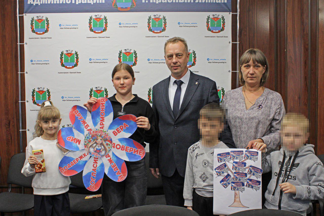 В преддверии Дня народного единства в Администрации муниципального округа состоялось тематическое мероприятие В преддверии Дня народного единства в Администрации муниципального округа состоялось тематическое мероприятие