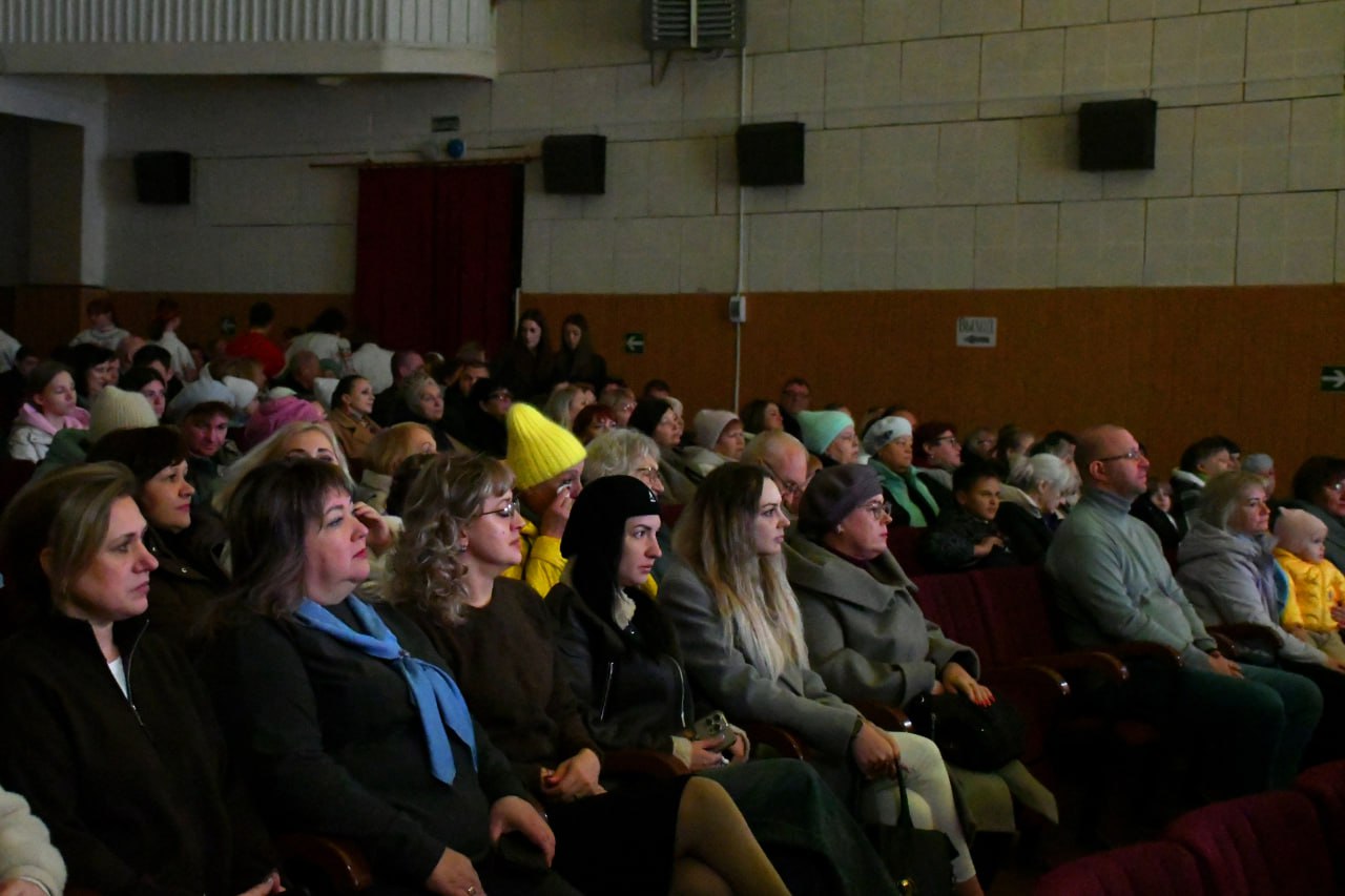 В Кировском прошел концерт ко Дню народного единства В Кировском прошел концерт ко Дню народного единства