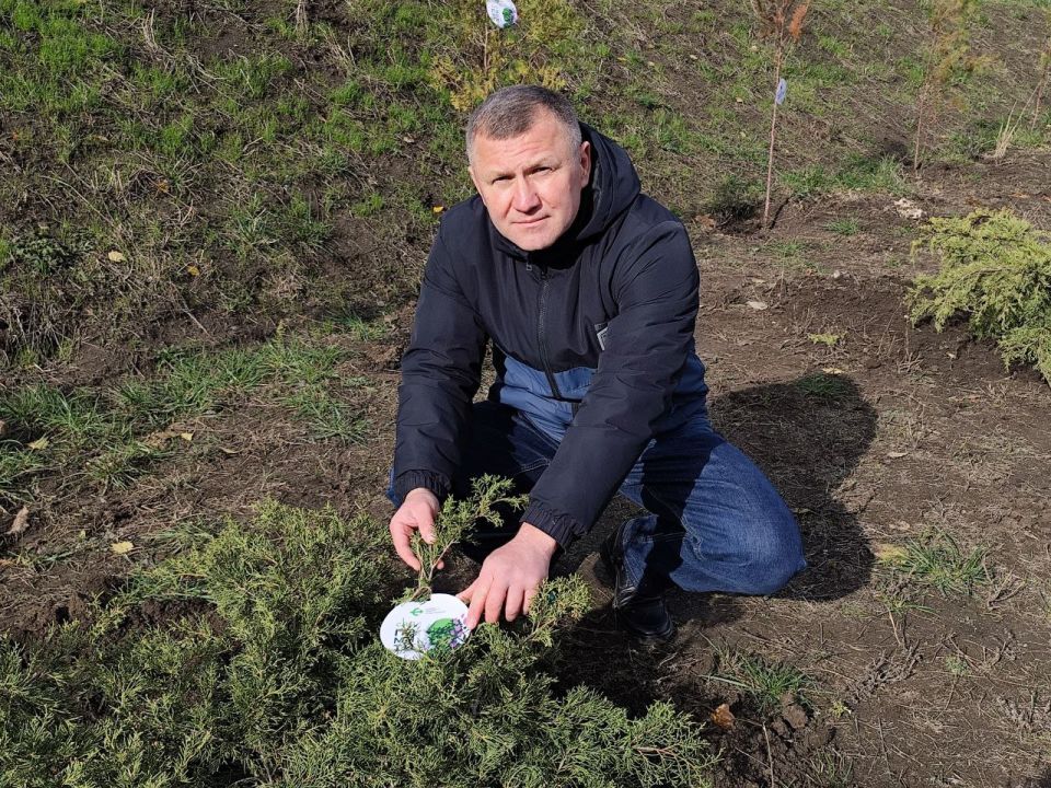 �� ���������� �������������� ������ � ������� �������� ����� 800 ���������� �������� � �����������