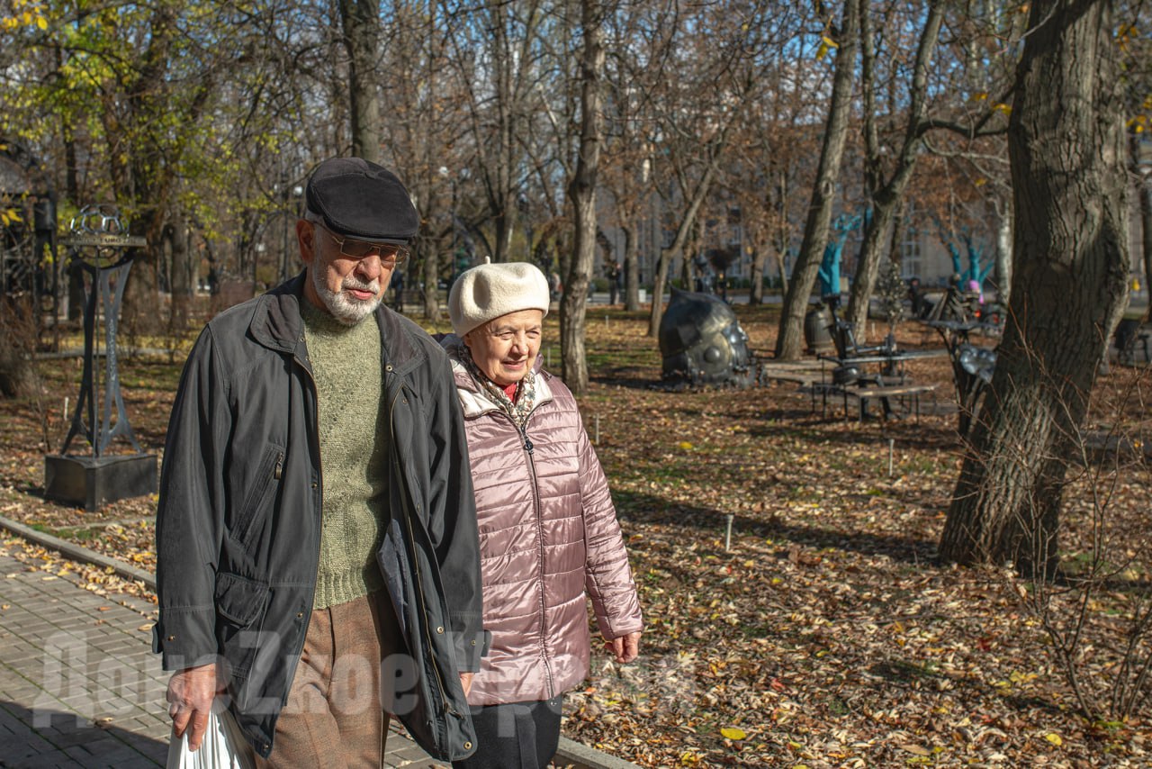 Волшебство в центре Донецка: Парк кованых фигур объединяет сказку и вымысел, Европу и Азию Волшебство в центре Донецка: Парк кованых фигур объединяет сказку и вымысел, Европу и Азию