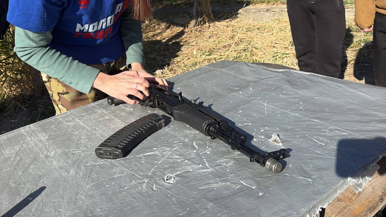 Наталья Великодная: В рамках Всероссийской акции «Россия — семья семей» молодёжь Тельманово приняла активное участие в военно-патриотических соревнованиях, посвящённых Дню народного единства, которые проходили в городе... Наталья Великодная: В рамках Всероссийской акции «Россия — семья семей» молодёжь Тельманово приняла активное участие в военно-патриотических соревнованиях, посвящённых Дню народного единства, которые проходили в городе...