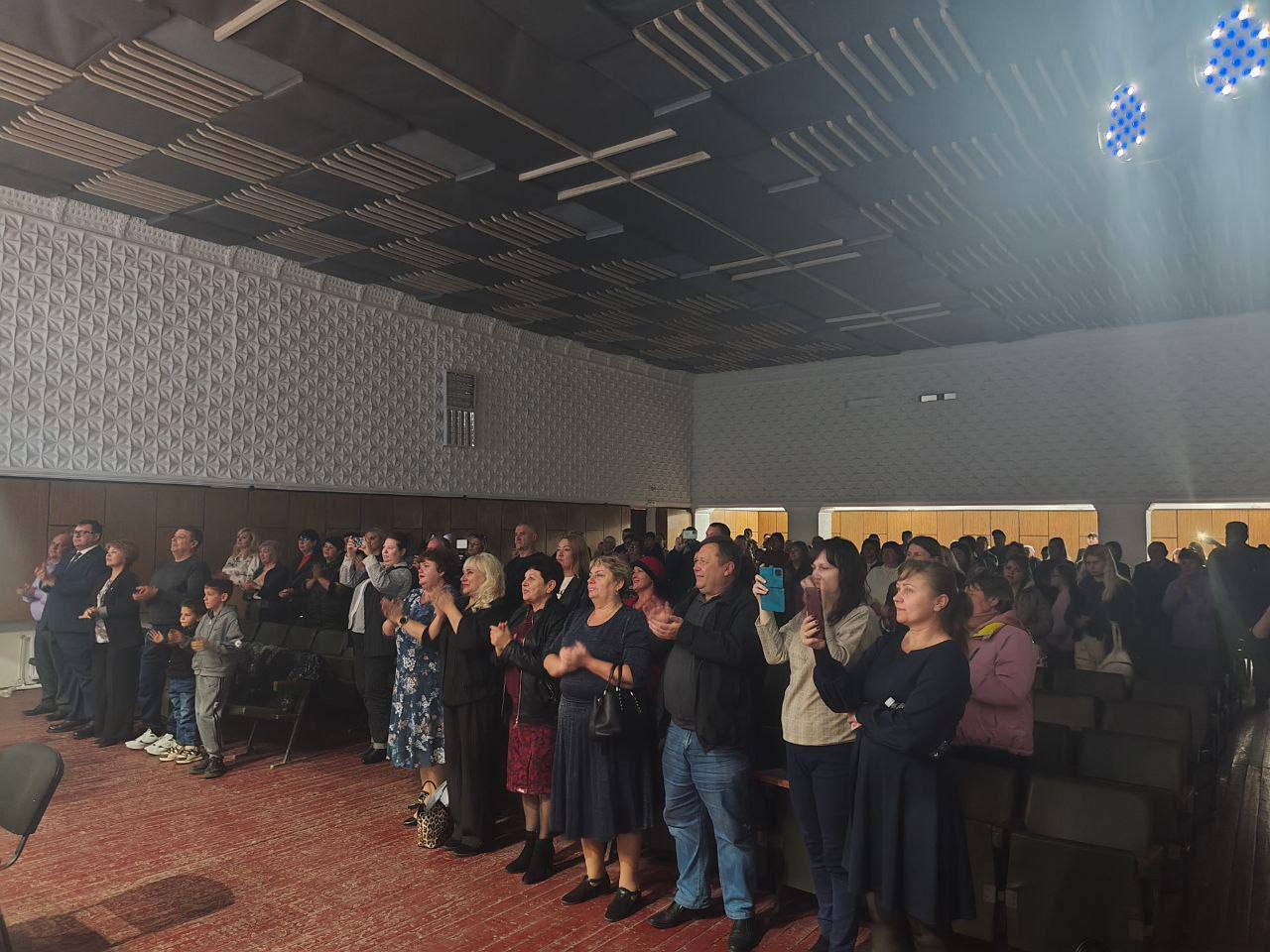 Сила — в единстве, а единство — в наших традициях! Сила — в единстве, а единство — в наших традициях!