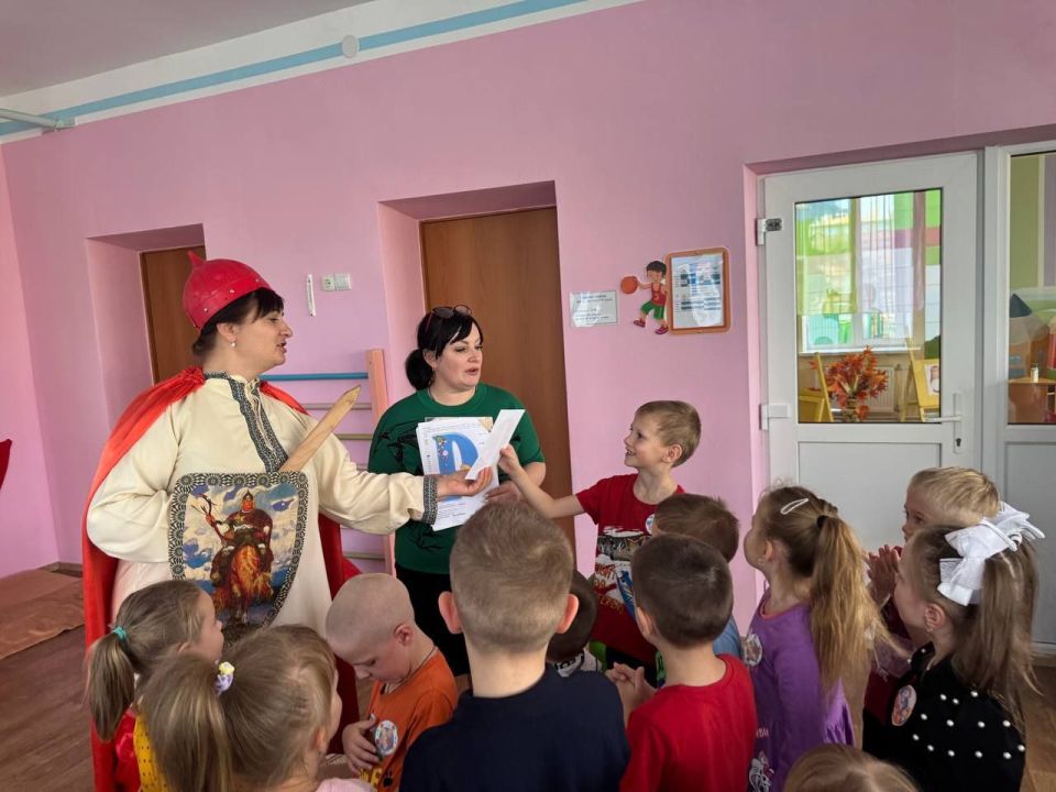 В ЕДИНСТВЕ НАРОДА – ВЕЛИКАЯ СИЛА В ЕДИНСТВЕ НАРОДА – ВЕЛИКАЯ СИЛА