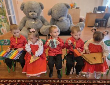 Сегодня, в День народного единства, в специализированном доме ребенка «Родничок» прошел особенный праздник для малышей