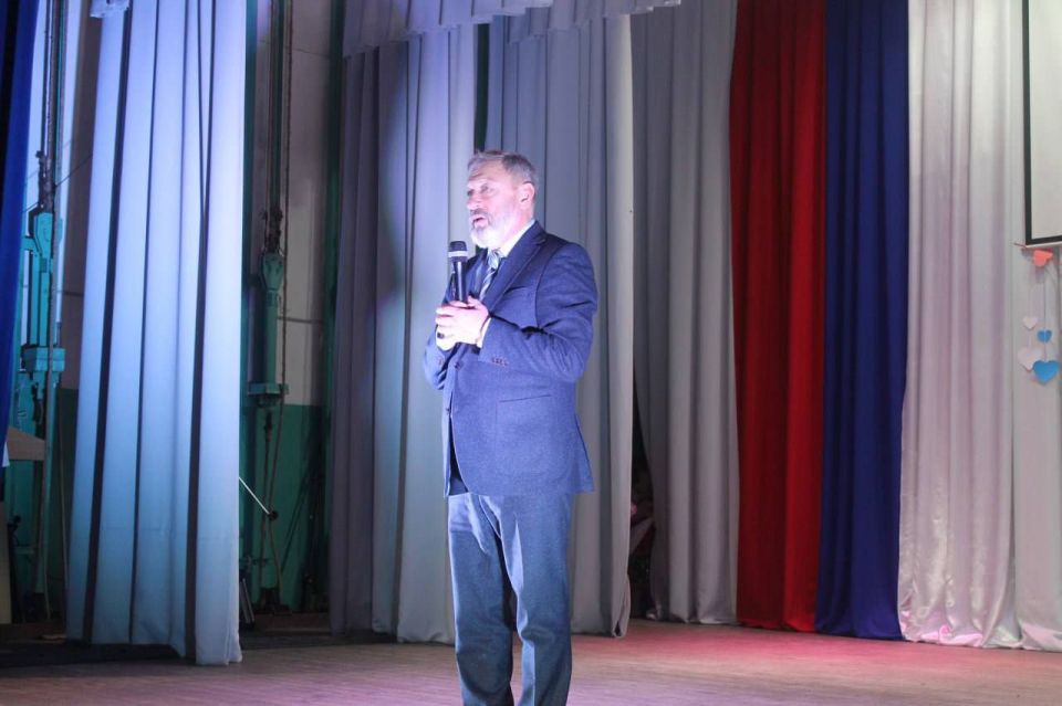 Фестиваль искусств «Богат талантами наш край» с большим успехом прошел в Мангуше Фестиваль искусств «Богат талантами наш край» с большим успехом прошел в Мангуше