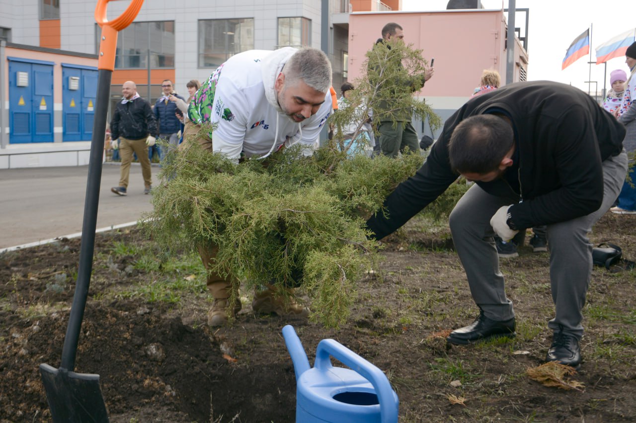 Алексей Дорофеев: Продолжая тему сегодняшнего дня! Мне посчастливилось стать частью замечательной акции "Сад Памяти" Алексей Дорофеев: Продолжая тему сегодняшнего дня! Мне посчастливилось стать частью замечательной акции "Сад Памяти"