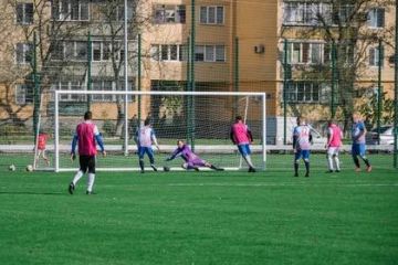 В Мариуполе прошел товарищеский матч по футболу с участием Санкт-Петербурга