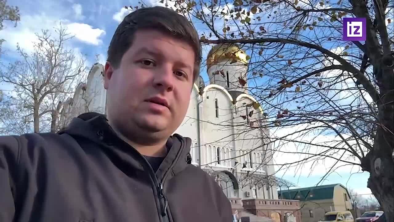 В Свято-Успенском Николо-Васильевском монастыре ДНР прошла праздничная служба и крестный ход