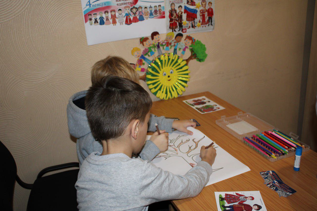 В преддверии Дня народного единства в Администрации муниципального округа состоялось тематическое мероприятие В преддверии Дня народного единства в Администрации муниципального округа состоялось тематическое мероприятие