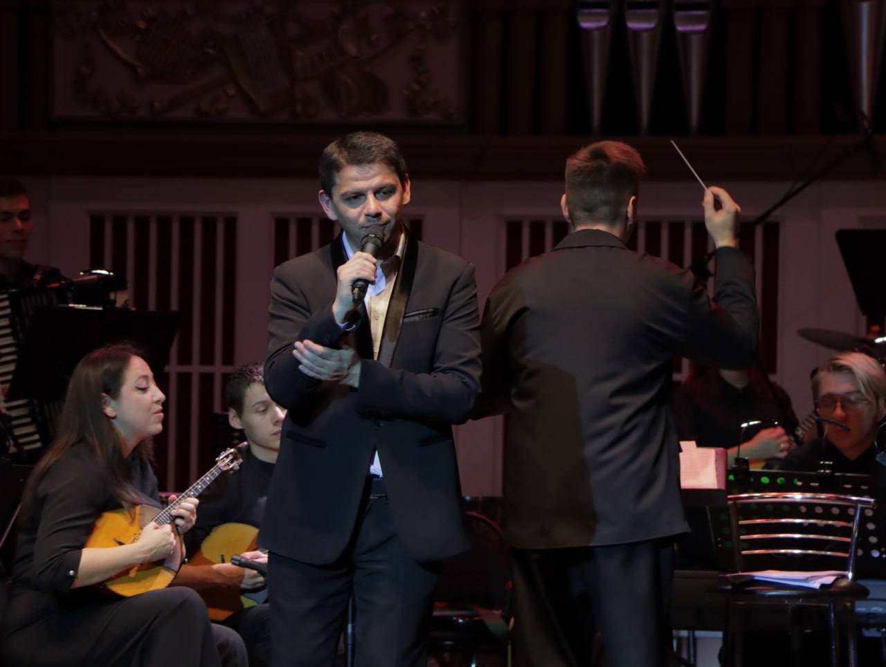 В Донецкой филармонии прошел духоподъёмный концерт «Звучание нашей страны», приуроченный ко Дню народного единства В Донецкой филармонии прошел духоподъёмный концерт «Звучание нашей страны», приуроченный ко Дню народного единства