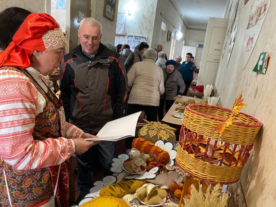 Праздник народного единства прошел в Зуевке Праздник народного единства прошел в Зуевке