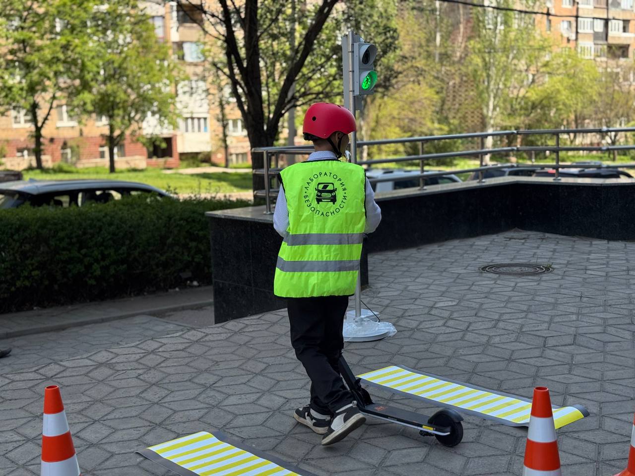 Подведены итоги открытого онлайн-фотоконкурса «Люблю тебя, мой край родной», посвященного Дню Государственного флага ДНР и Году защитника Отечества Подведены итоги открытого онлайн-фотоконкурса «Люблю тебя, мой край родной», посвященного Дню Государственного флага ДНР и Году защитника Отечества